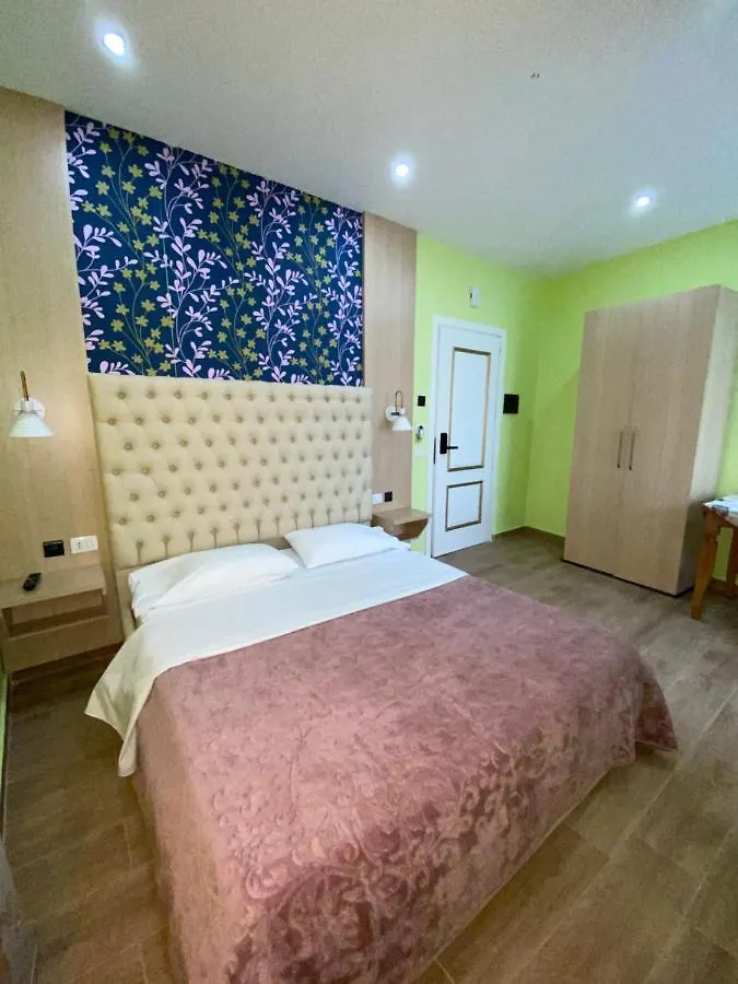 Pilo Lala Hotel Lushnje